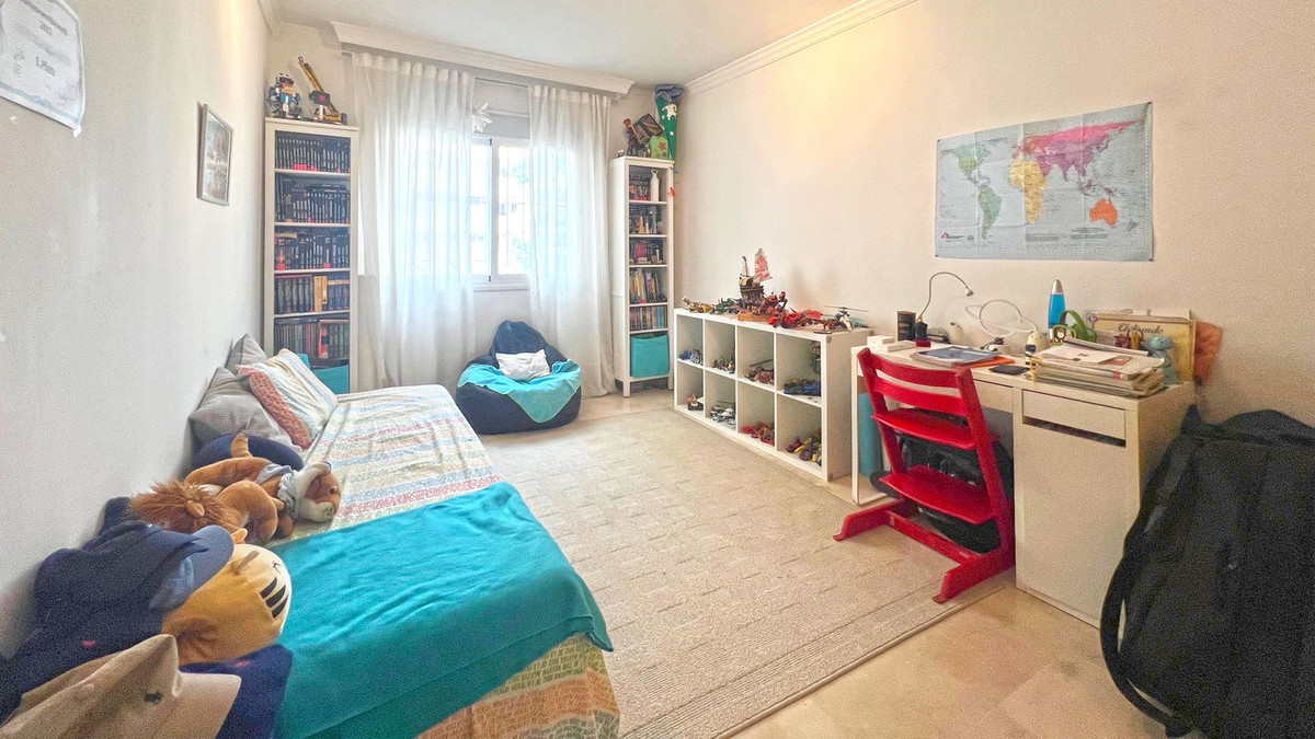 Appartement te koop in Marbella | 4 slaapkamers H5528284