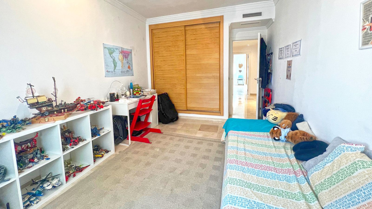 Appartement te koop in Marbella | 4 slaapkamers H5528284