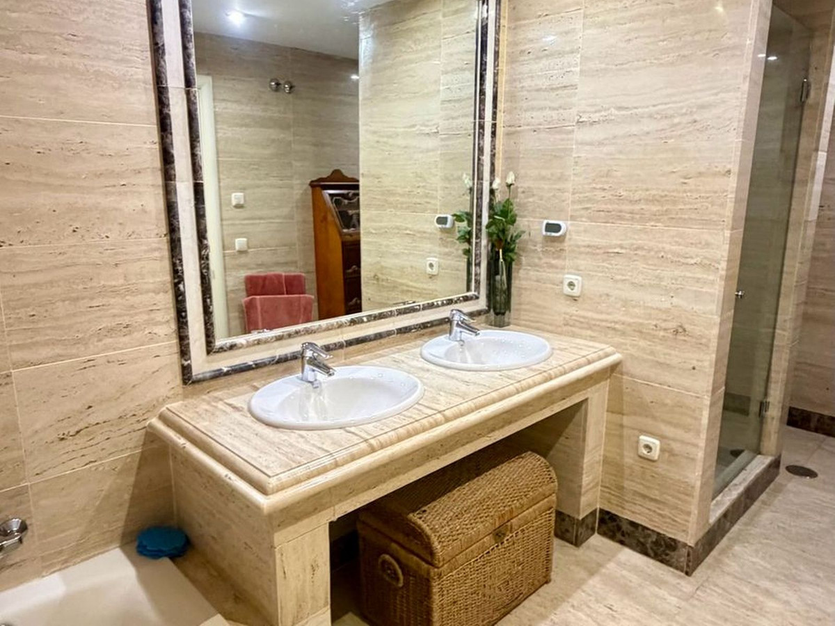 Property main view 40