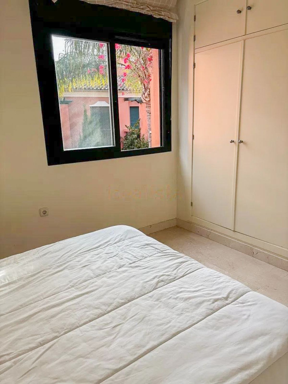 Tussenverdieping Appartement in Marbesa-15