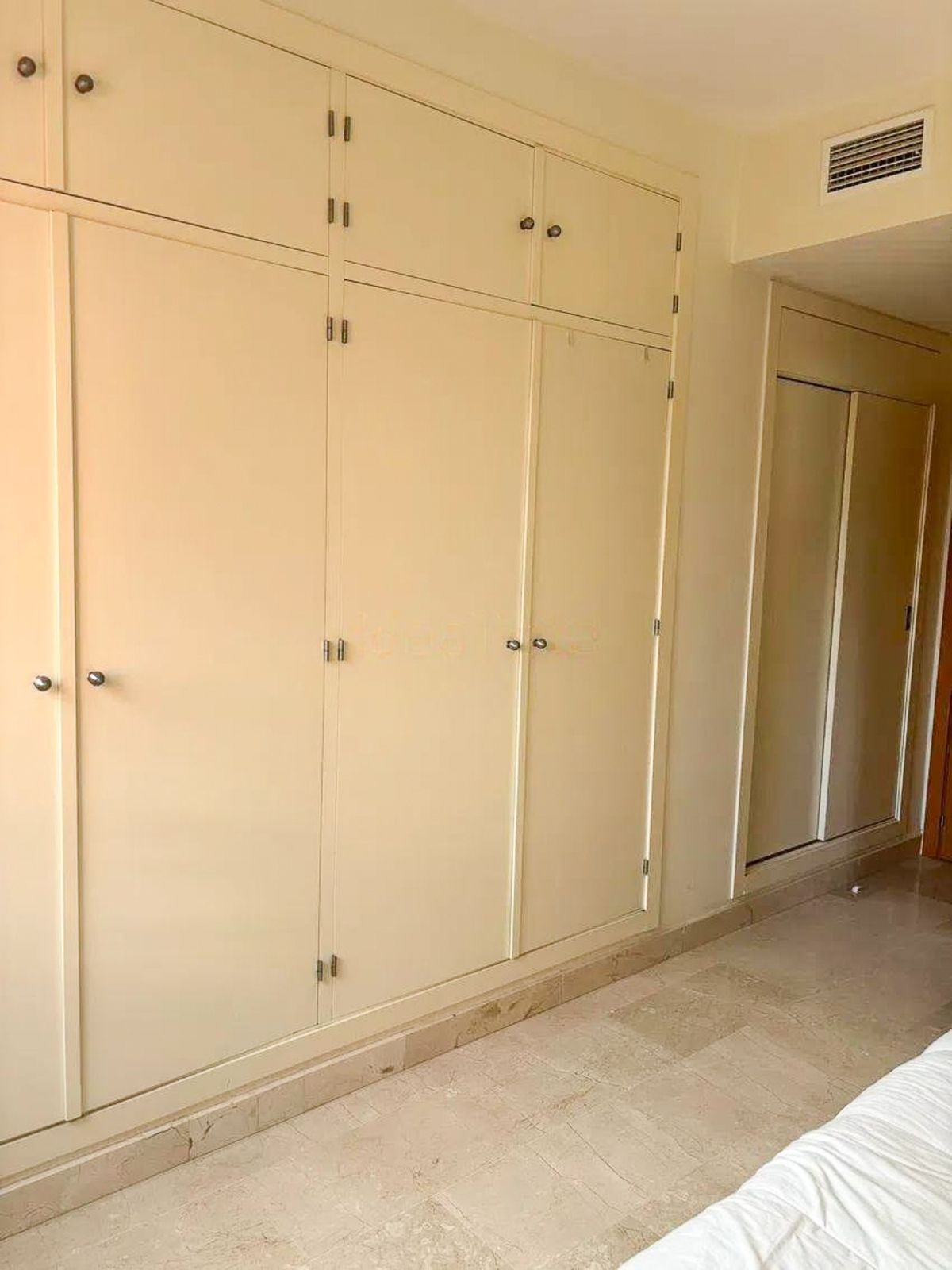 Tussenverdieping Appartement in Marbesa-16