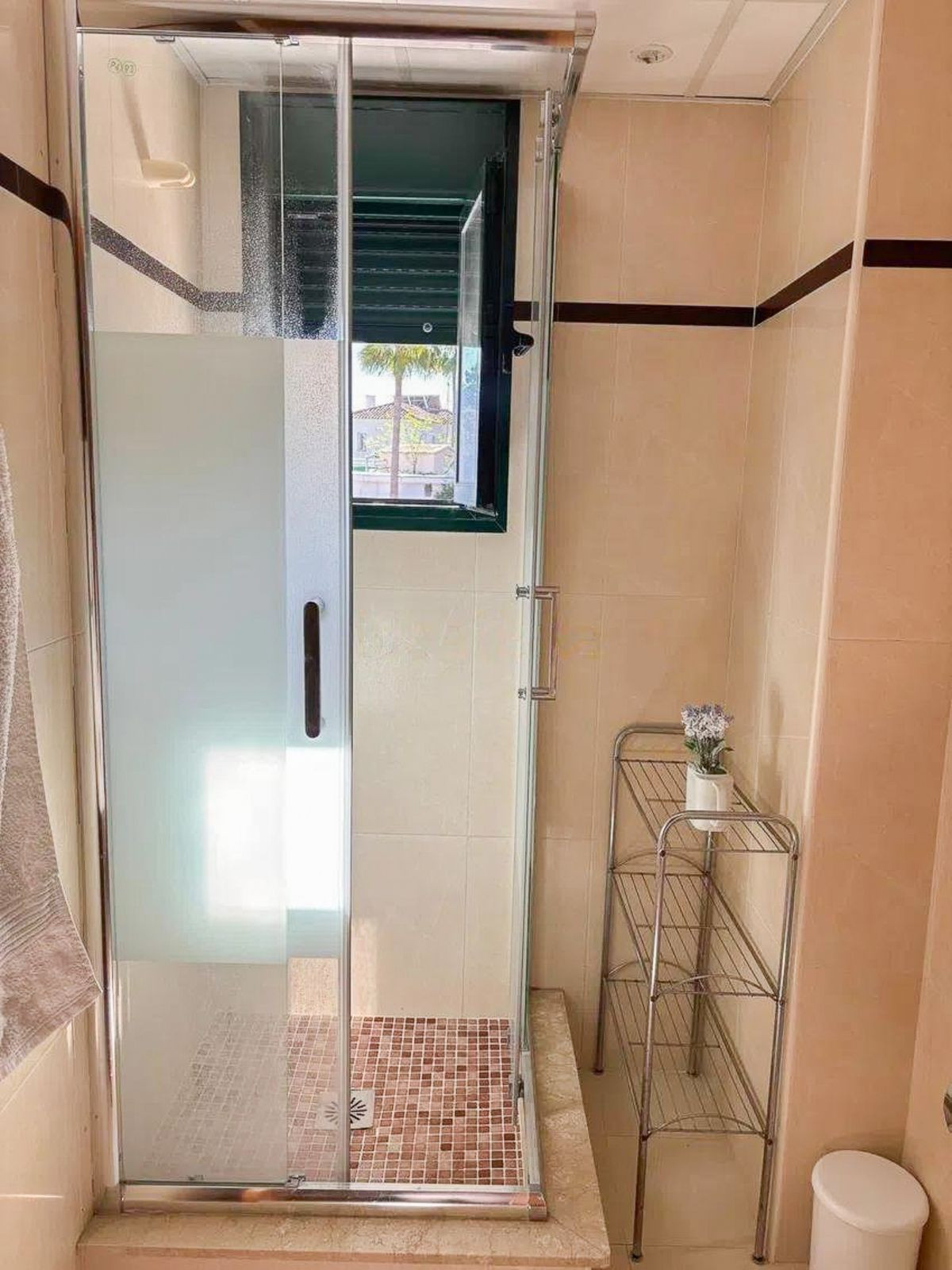 Tussenverdieping Appartement in Marbesa-17