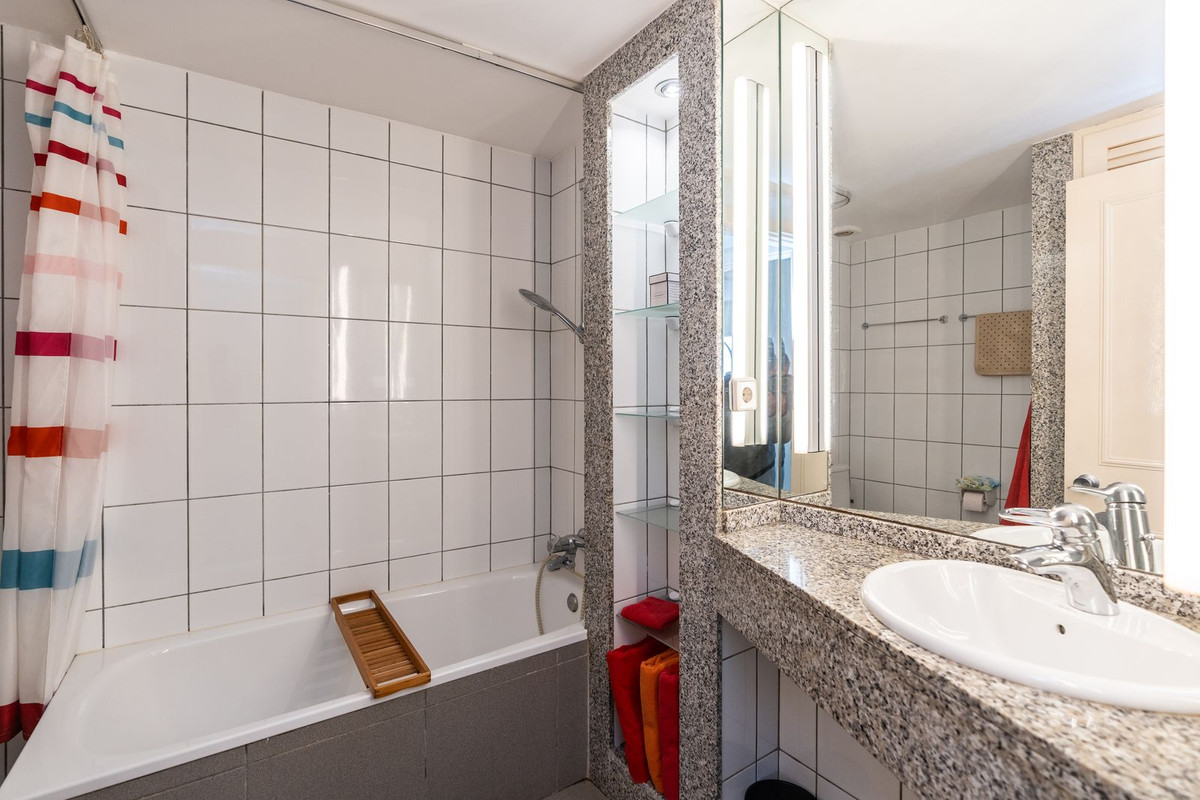 Penthouse Duplex in Marbesa-11