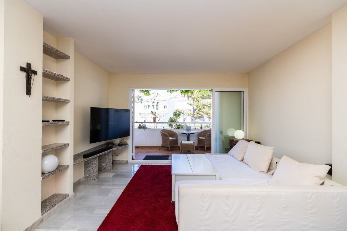 Penthouse Duplex in Marbesa-14