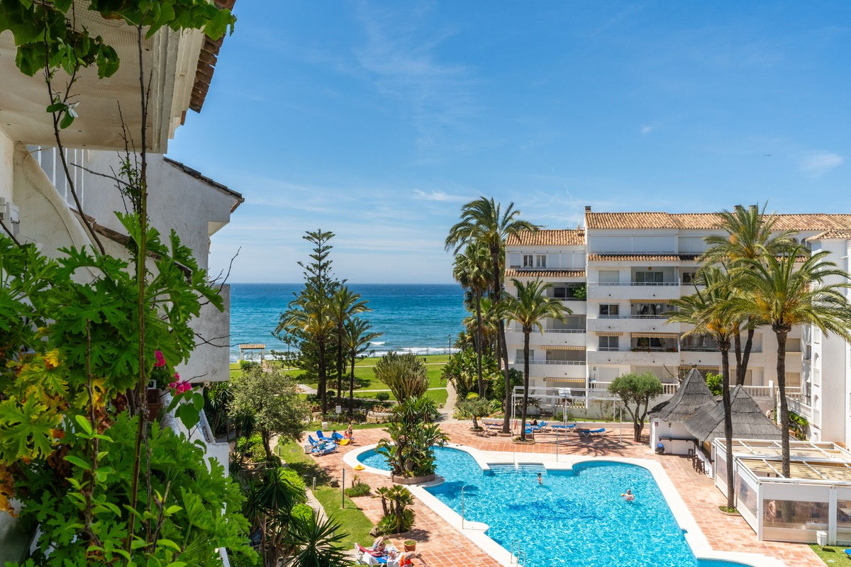 Penthouse Duplex in Marbesa-17