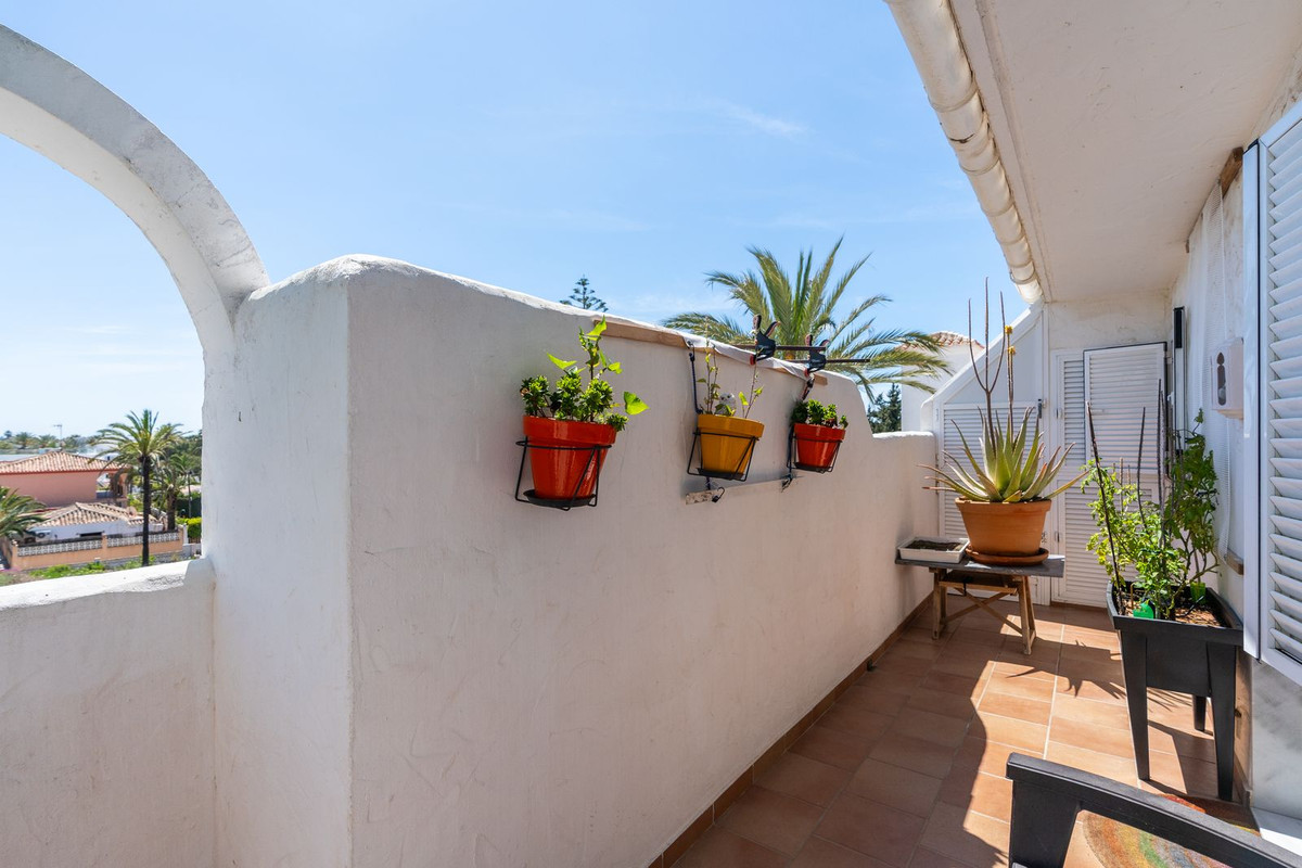 Penthouse Duplex in Marbesa-2