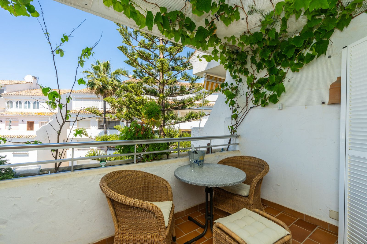 Penthouse Duplex in Marbesa-20