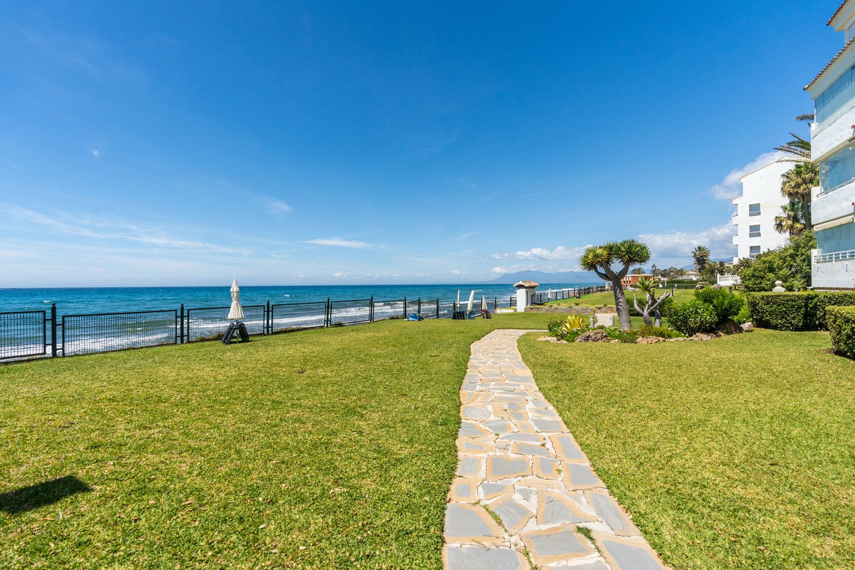 Penthouse Duplex in Marbesa-21