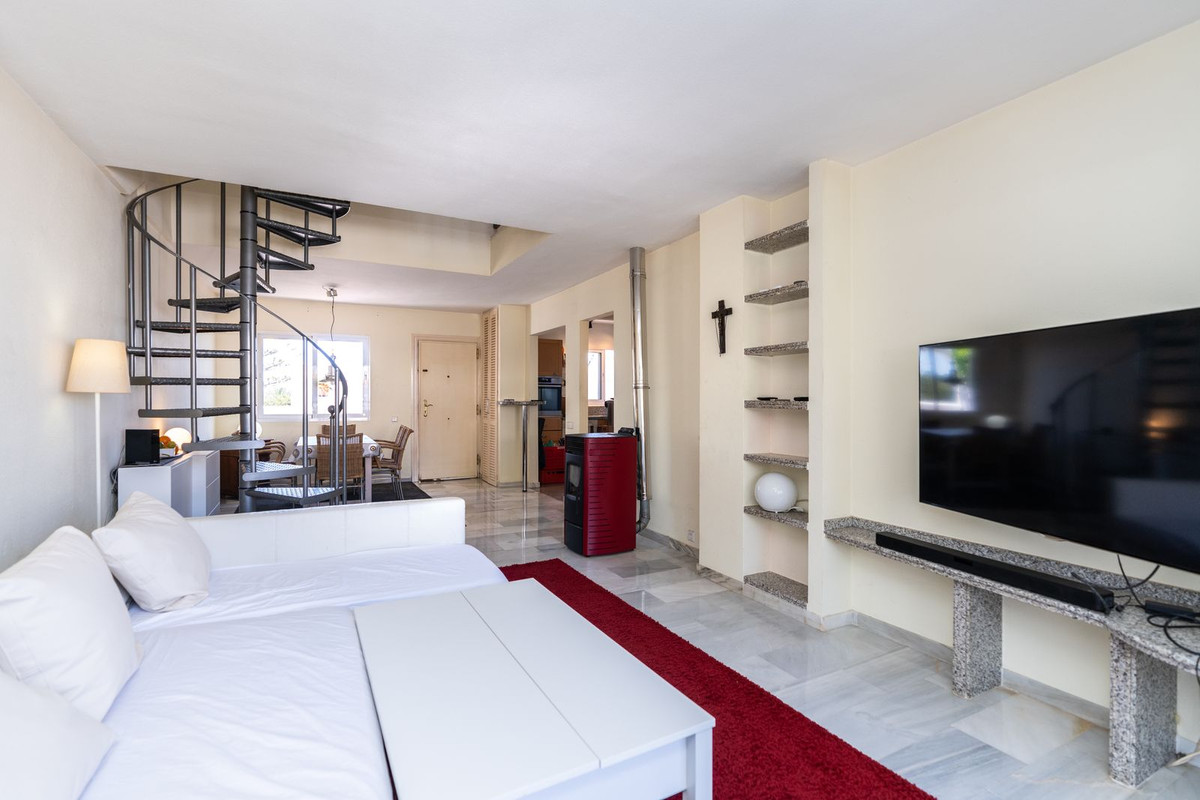 Penthouse Duplex in Marbesa-4