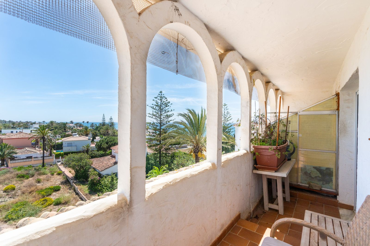 Penthouse Duplex in Marbesa-8