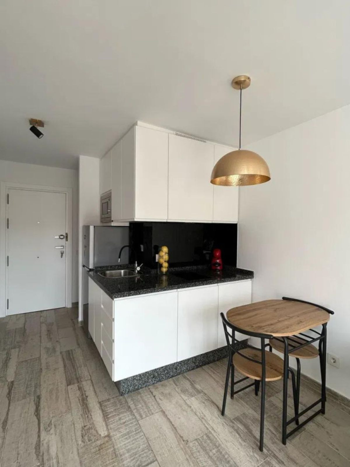 Apartment for sale in Marbesa | 1 bedrooms H5108893