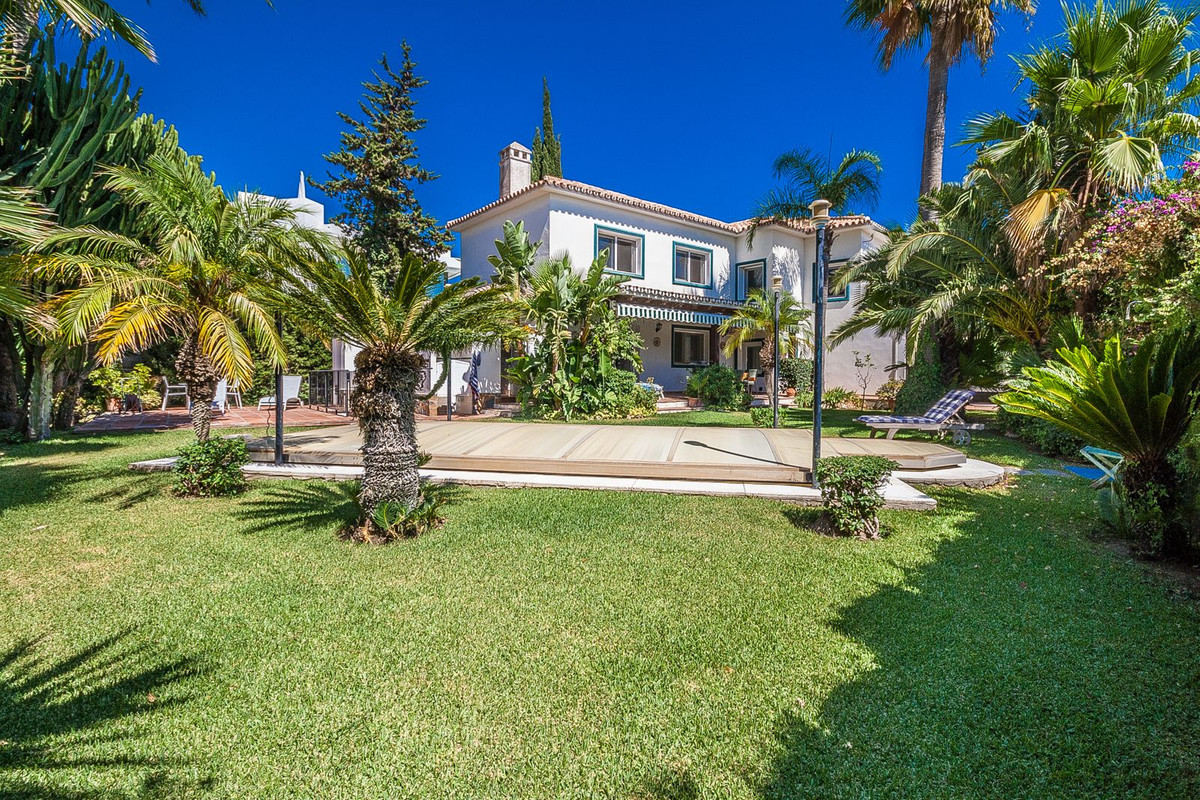 Huis te koop in Marbesa | 4 slaapkamers H5140054
