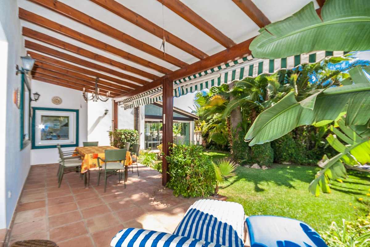 Huis te koop in Marbesa | 4 slaapkamers H5140054