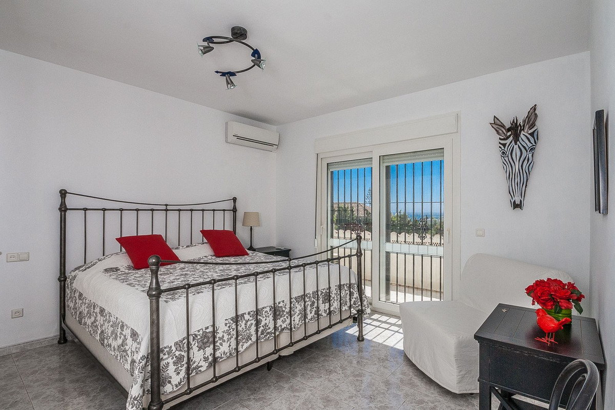 Huis te koop in Marbesa | 4 slaapkamers H5140054