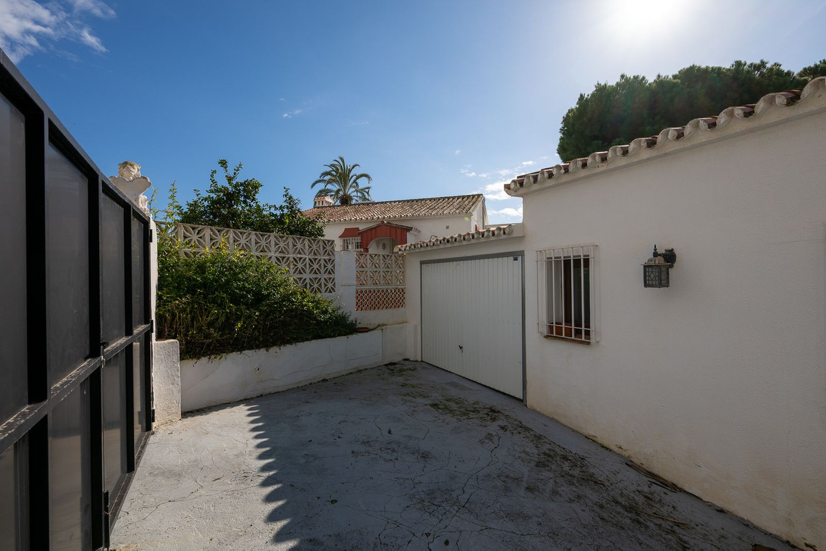 Huis te koop in Marbesa | 5 slaapkamers H5287156