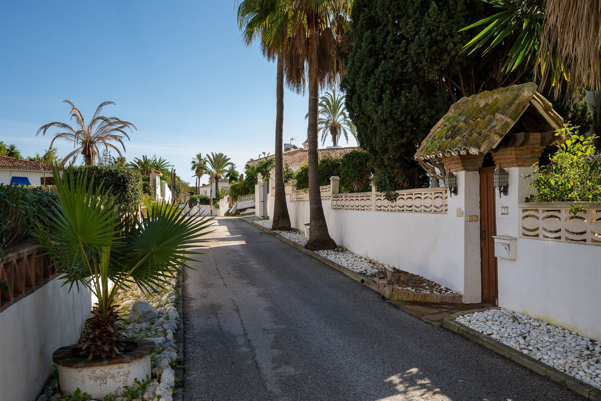 Huis te koop in Marbesa | 5 slaapkamers H5287156