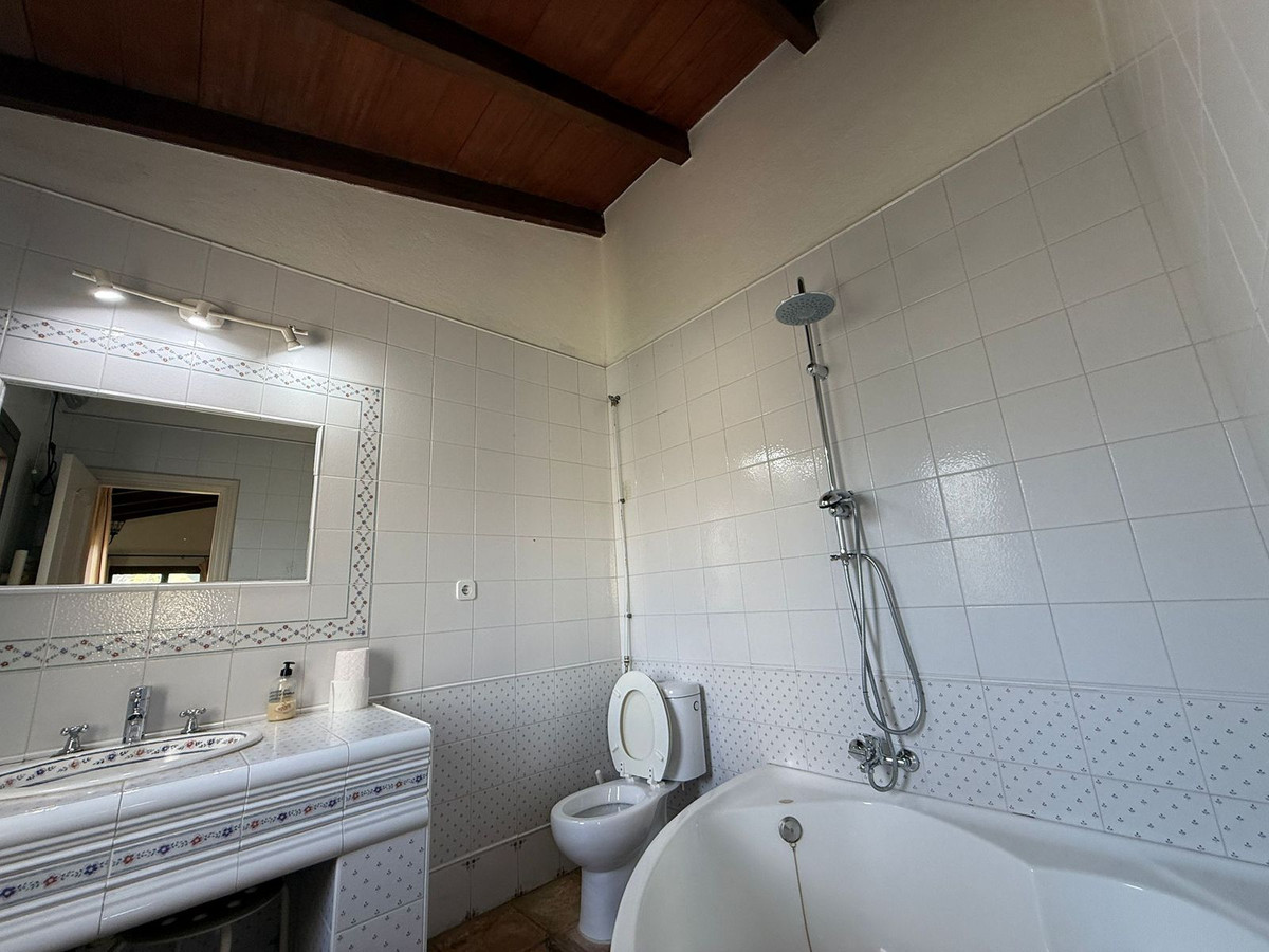 Huis te koop in Marbesa | 5 slaapkamers H5287156