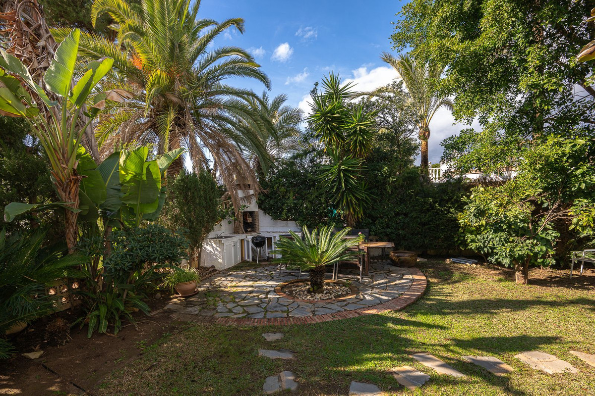 Huis te koop in Marbesa | 5 slaapkamers H5287156