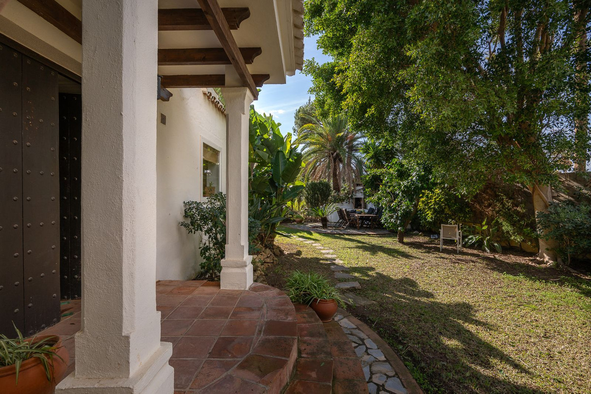 Huis te koop in Marbesa | 5 slaapkamers H5287156