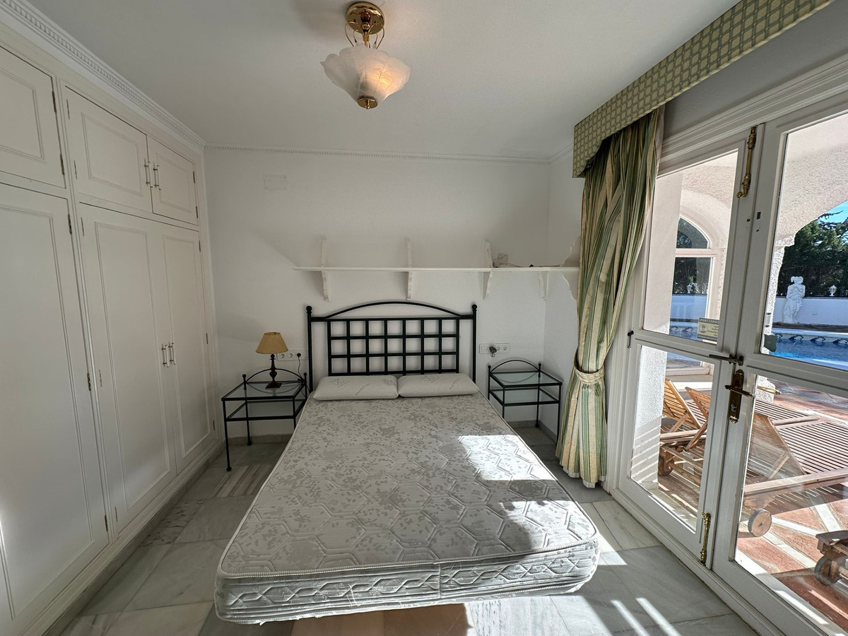 Huis te koop in Marbesa | 5 slaapkamers H5304679