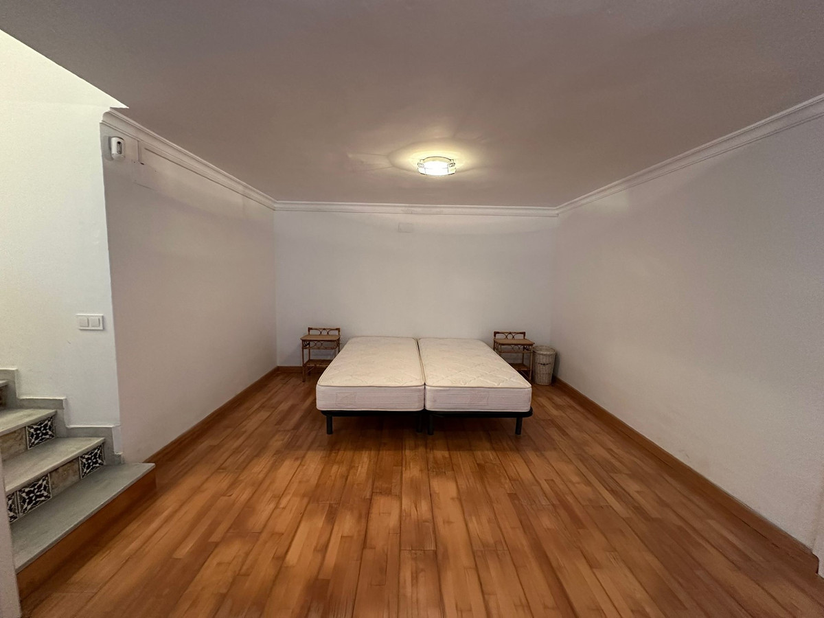 Huis te koop in Marbesa | 5 slaapkamers H5304679