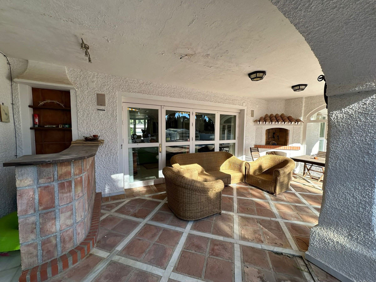 Huis te koop in Marbesa | 5 slaapkamers H5304679