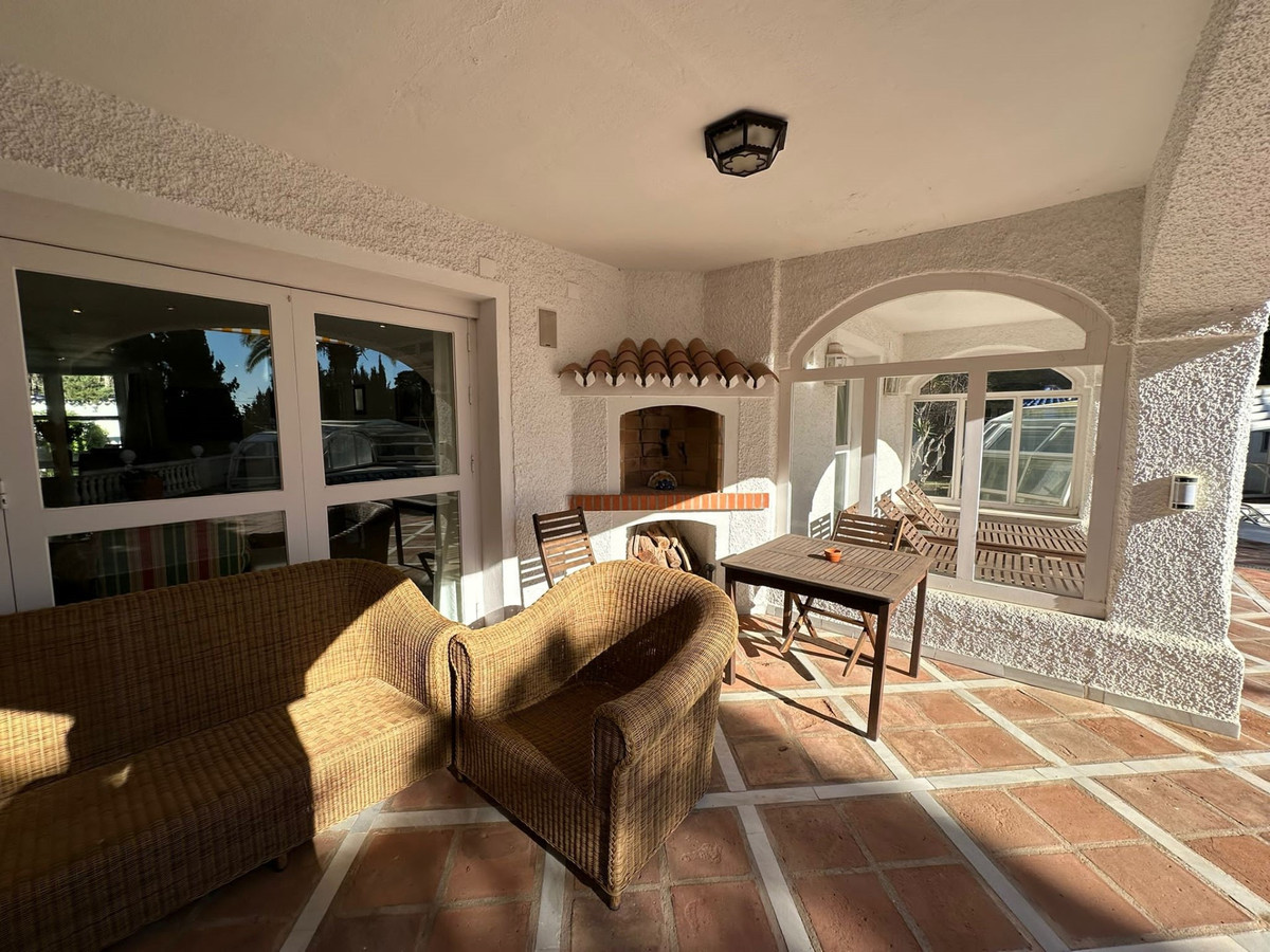 Huis te koop in Marbesa | 5 slaapkamers H5304679