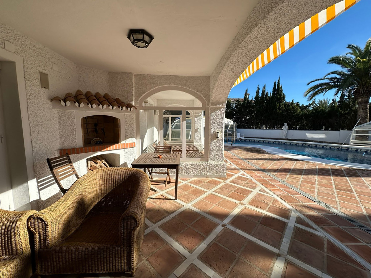 Huis te koop in Marbesa | 5 slaapkamers H5304679