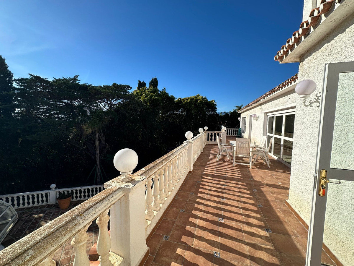 Huis te koop in Marbesa | 5 slaapkamers H5304679