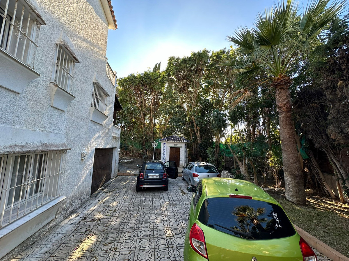 Huis te koop in Marbesa | 5 slaapkamers H5304679