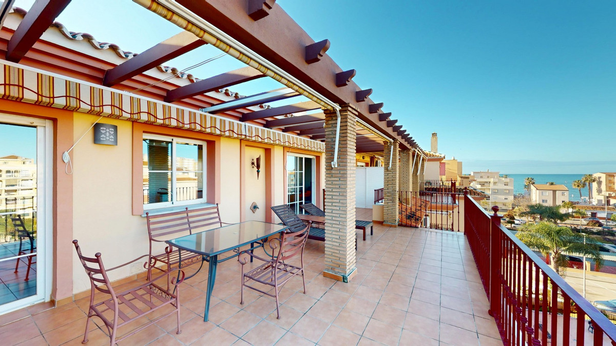Penthouse in Mezquitilla-1