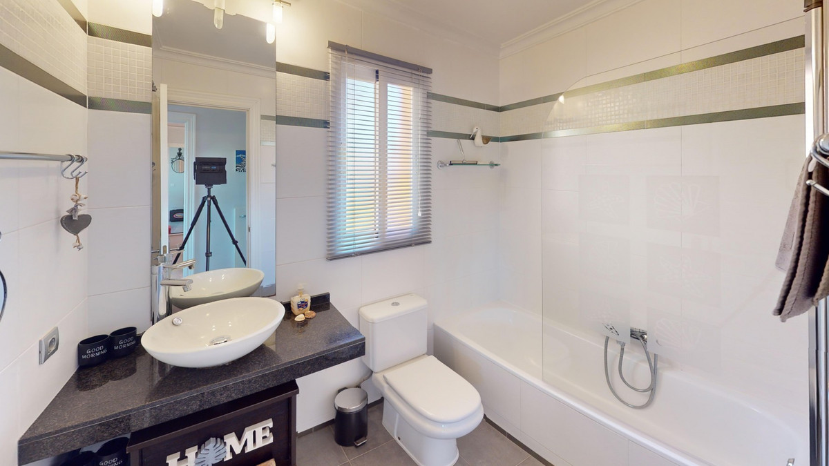 Penthouse te koop in Mezquitilla | 2 slaapkamers H5109667