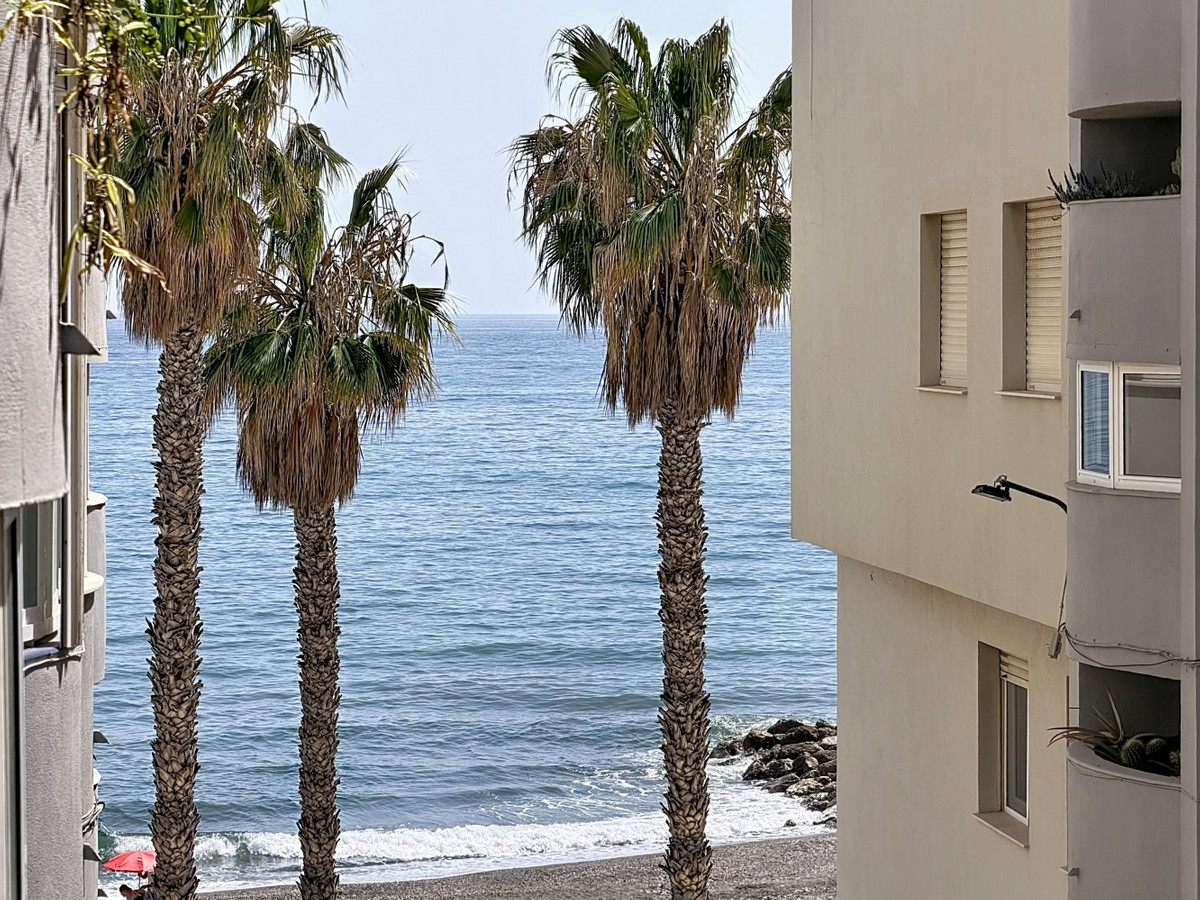 Penthouse te koop in Mezquitilla | 2 slaapkamers H5366275