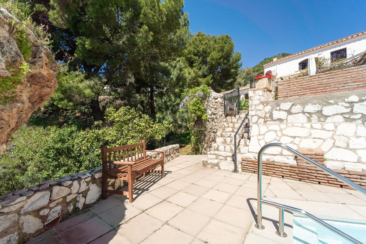Detached Villa for sale in Mijas | 4 bedrooms H5005570