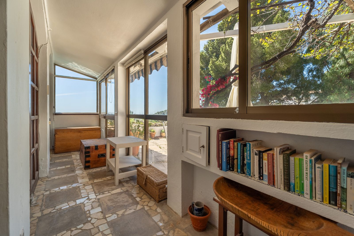 Detached Villa for sale in Mijas | 4 bedrooms H5005570