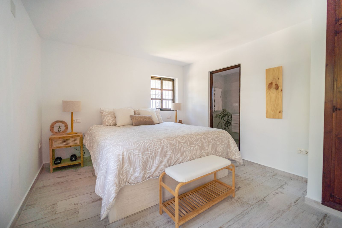 Detached Villa for sale in Mijas | 4 bedrooms H5005570