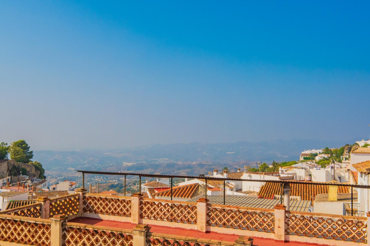 Property main view 50