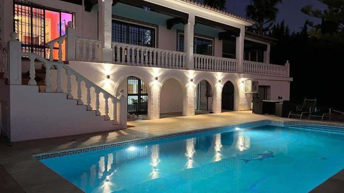 Vrijstaande Villa te koop in Mijas | 6 slaapkamers H5327671