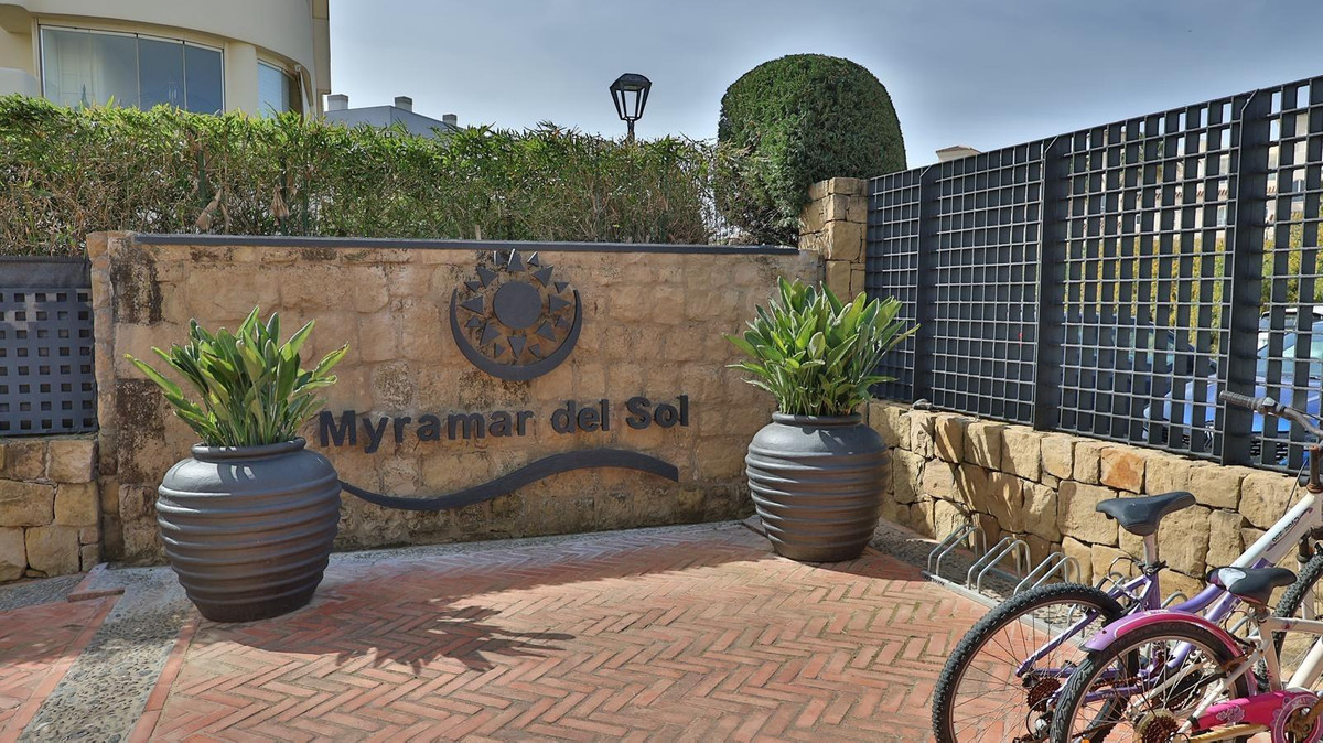 Appartement te koop in Mijas | 3 slaapkamers H5339482