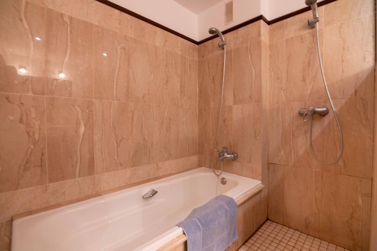 Appartement te koop in Mijas | 2 slaapkamers H5392243