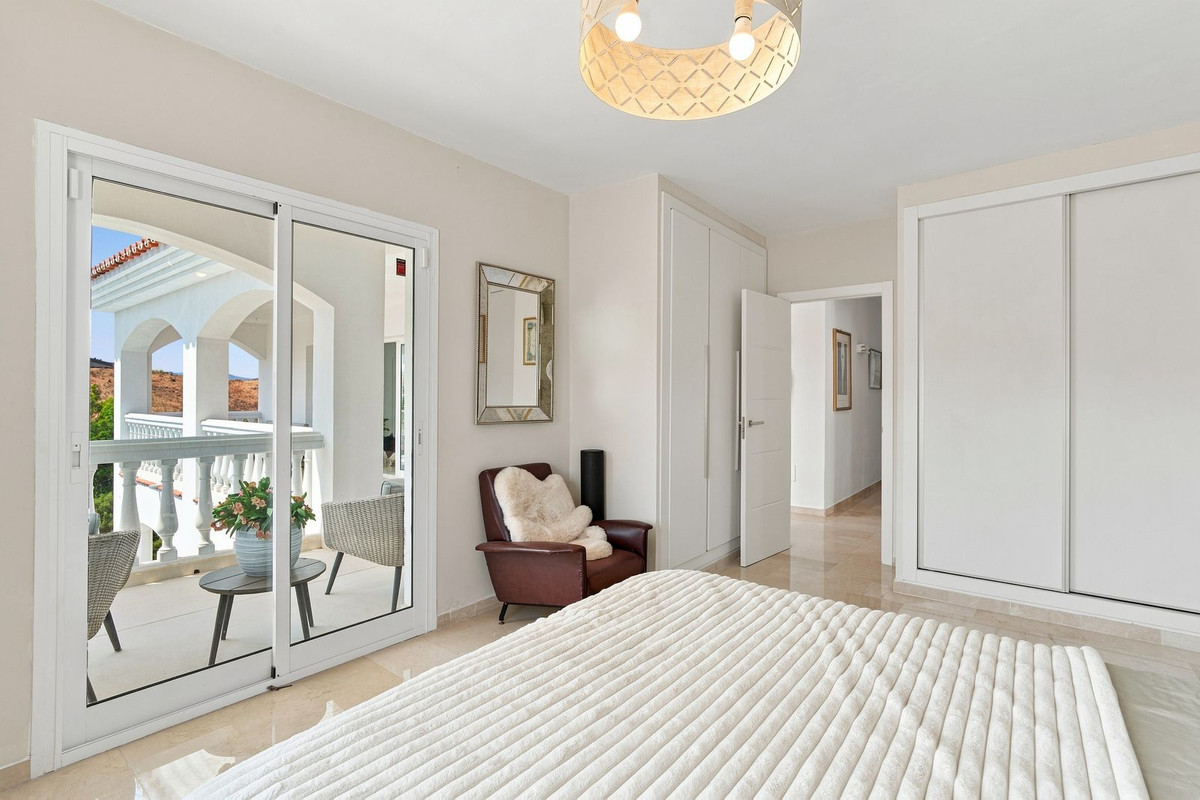 Appartement te koop in Mijas | 6 slaapkamers H5448232