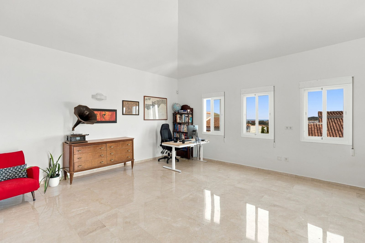 Appartement te koop in Mijas | 6 slaapkamers H5448232