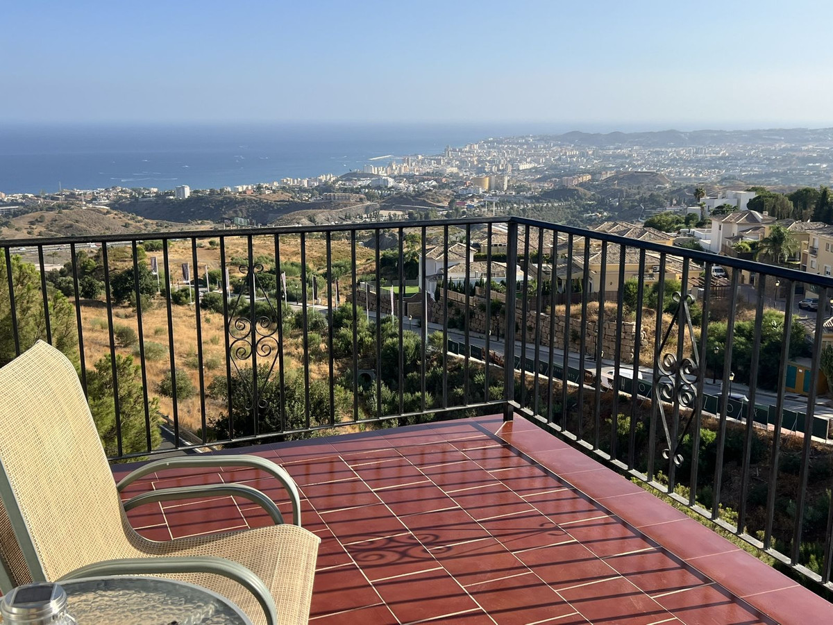 Penthouse te koop in Mijas | 3 slaapkamers H5478082