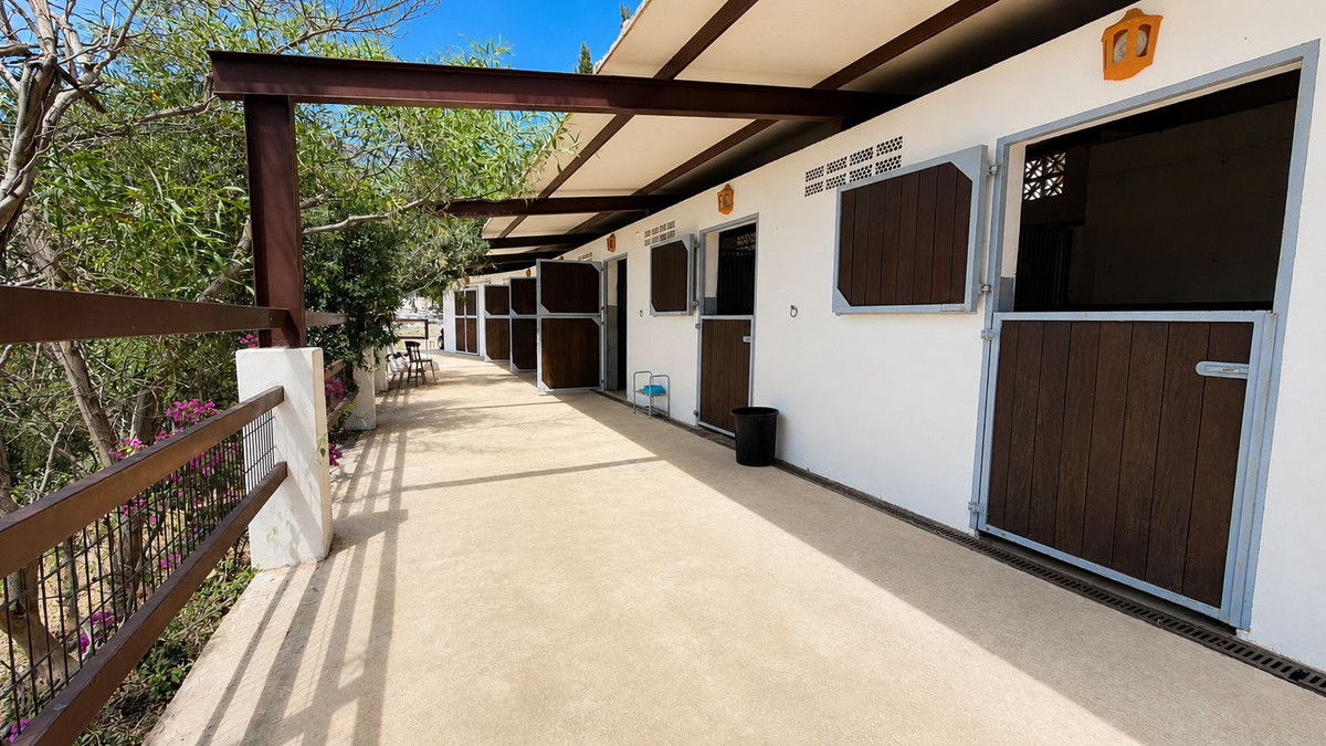 Finca - Cortijo te koop in Mijas | 4 slaapkamers H5494279