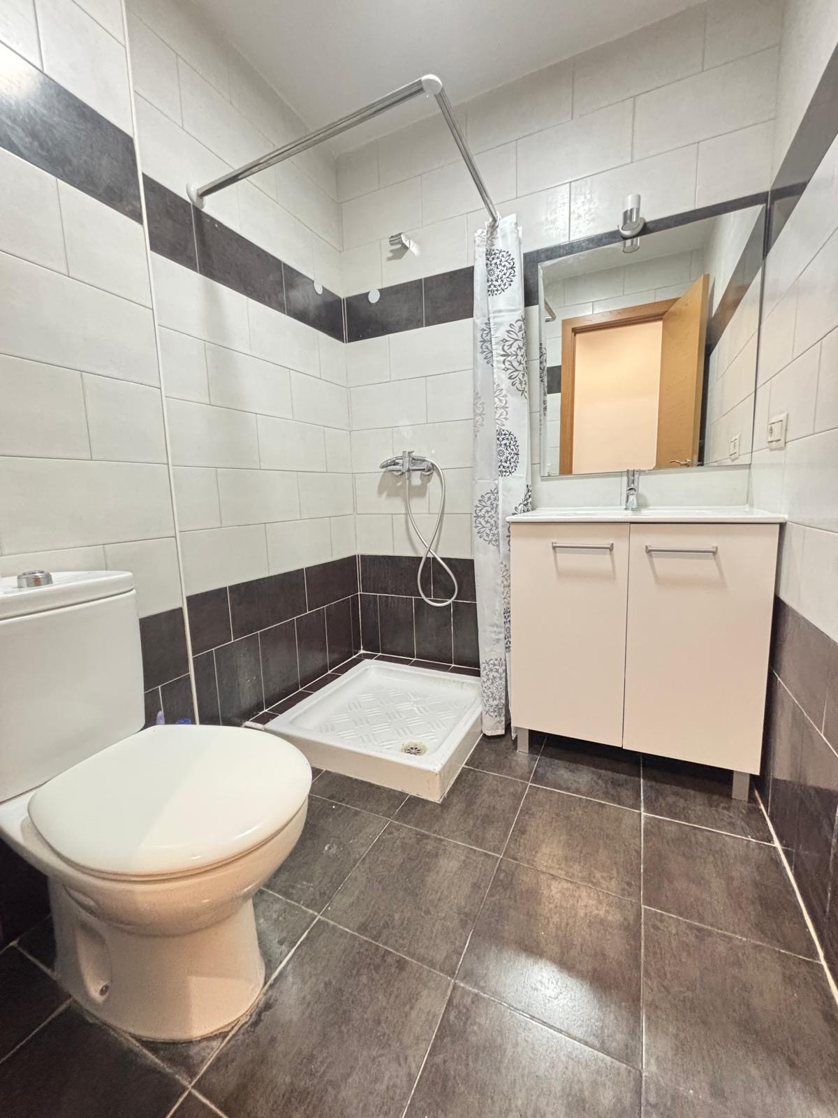 Begane grond appartement in Las Lagunas-3