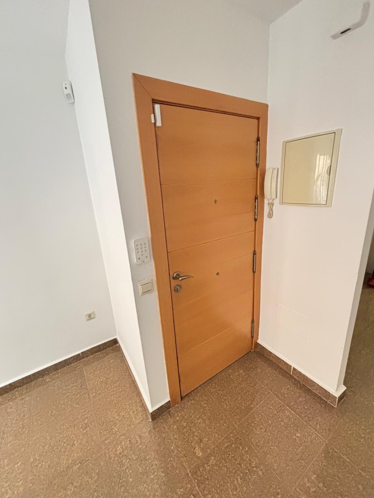 Begane grond appartement in Las Lagunas-6