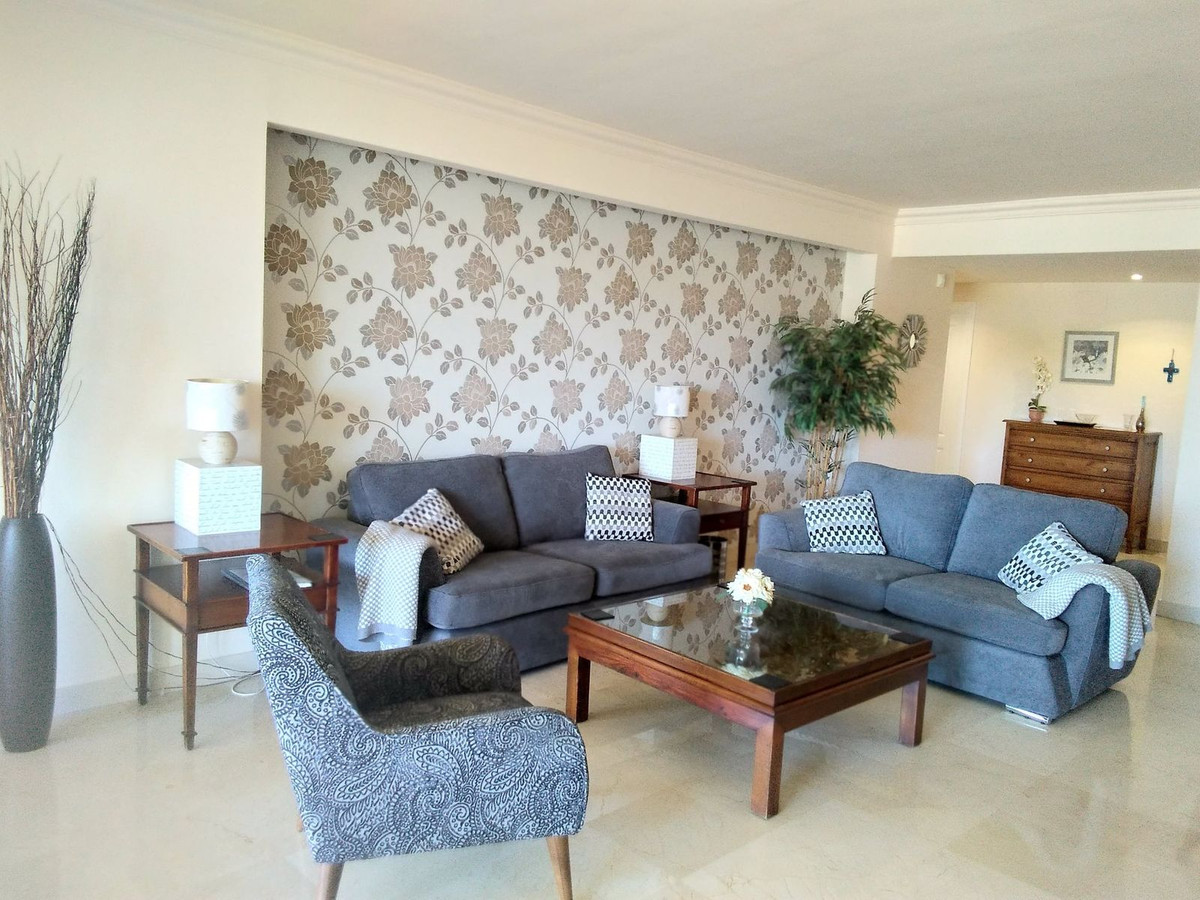 Appartement te koop in Mijas Costa | 2 slaapkamers H5072878