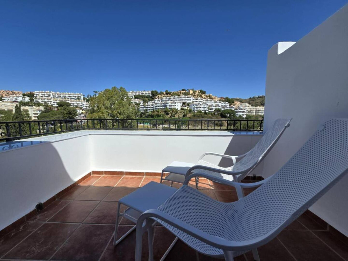Appartement te koop in Calahonda | 4 slaapkamers H5076535