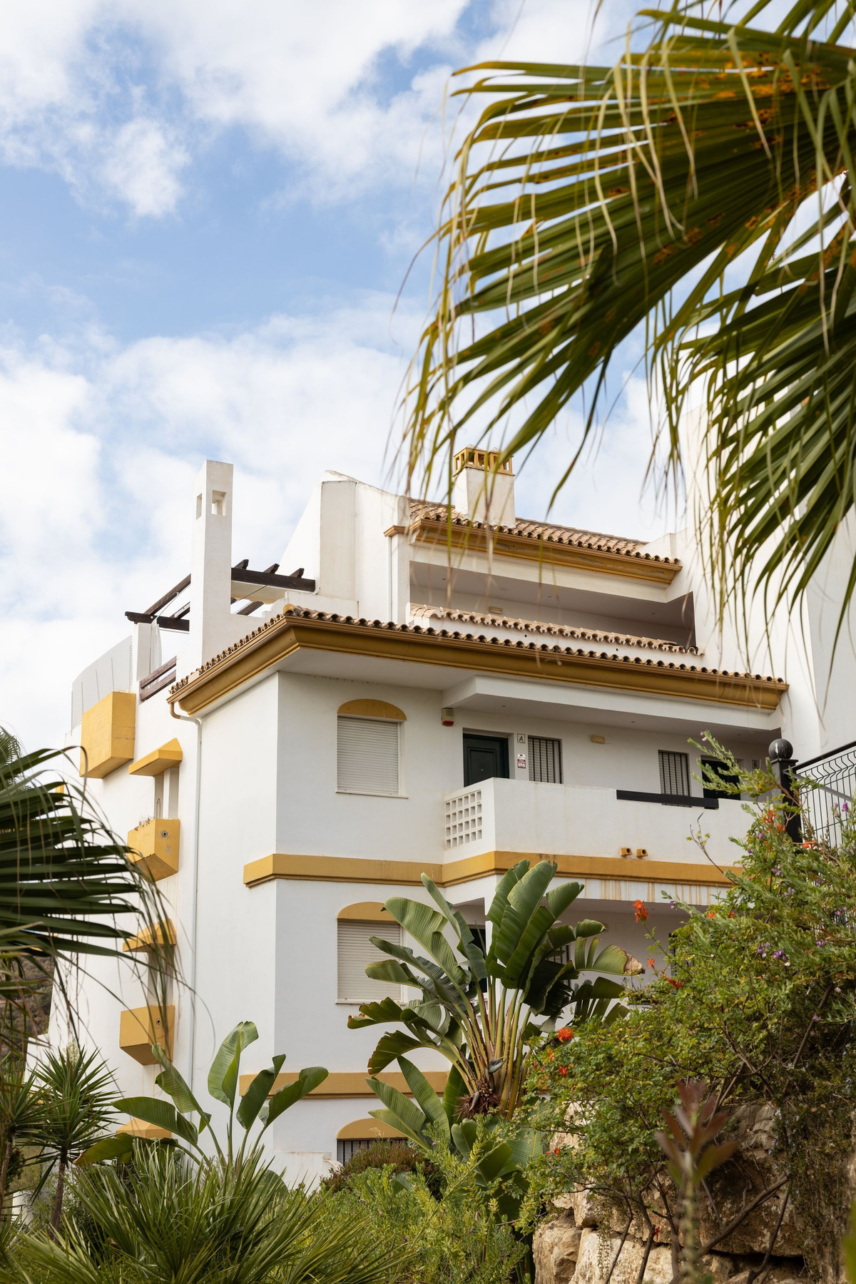 Apartment for sale in Mijas Costa | 2 bedrooms H5104624