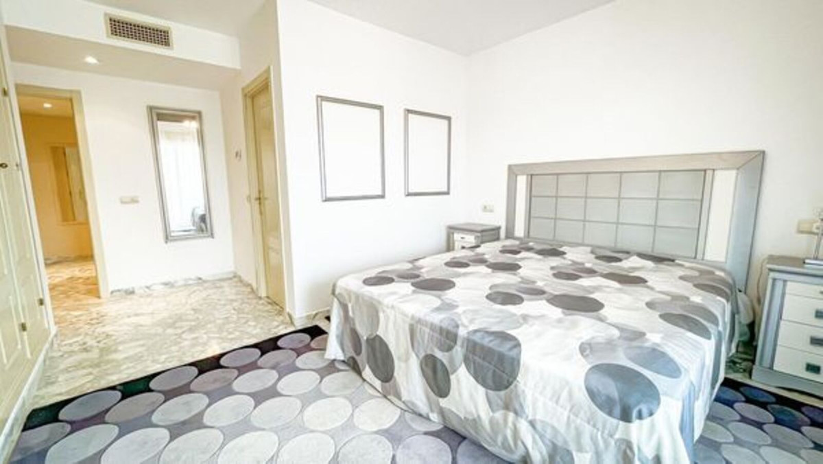 Appartement te koop in Mijas Costa | 2 slaapkamers H5116228